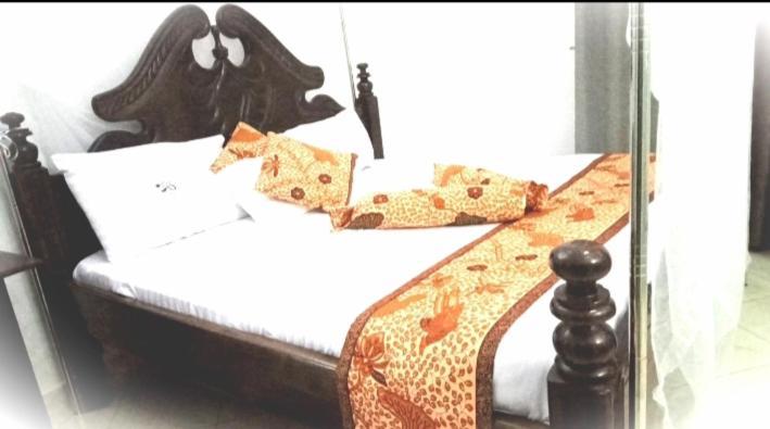 Riverside Resort Hotel Kabale Экстерьер фото